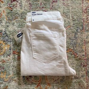 Old Navy White Skinny Ankle Jeans